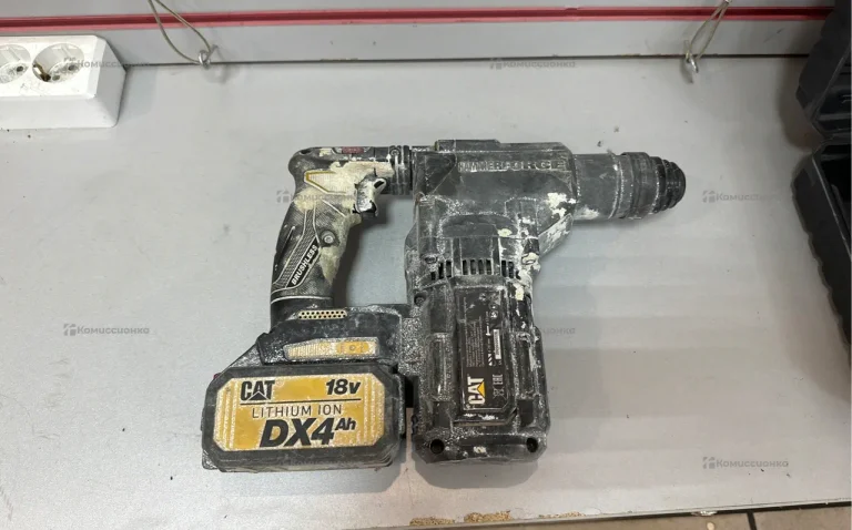 Перфоратор аккумуляторный CAT DX21