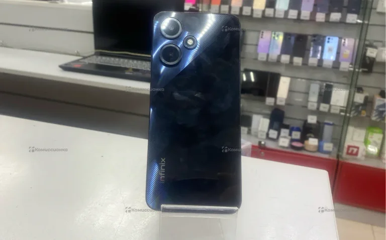 Infinix Hot 30 Play 8/128 ГБ