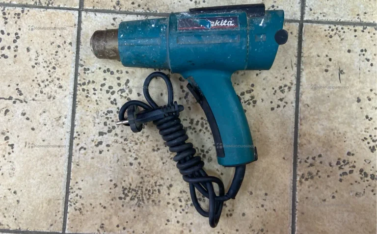 Строительный фен Makita HG5002