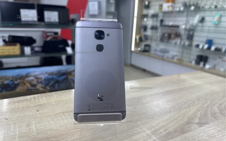 LeEco Le 2 3/32 ГБ