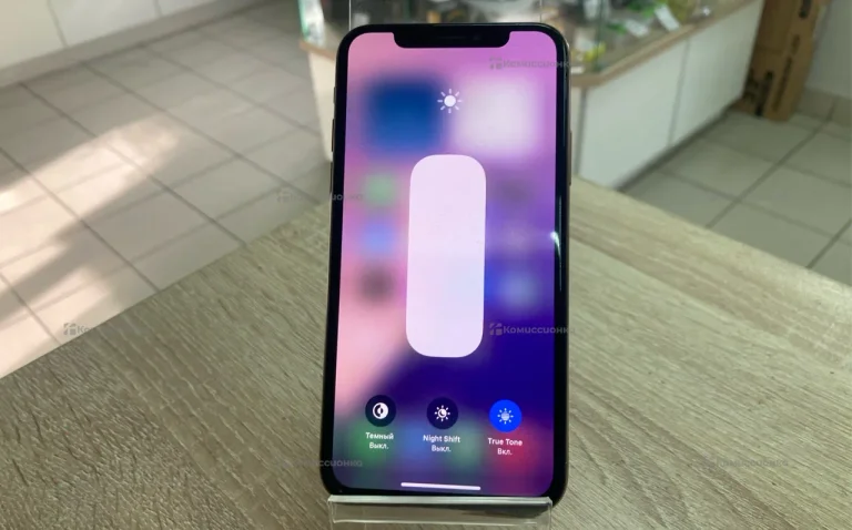 Apple iPhone XS 4/64 ГБ