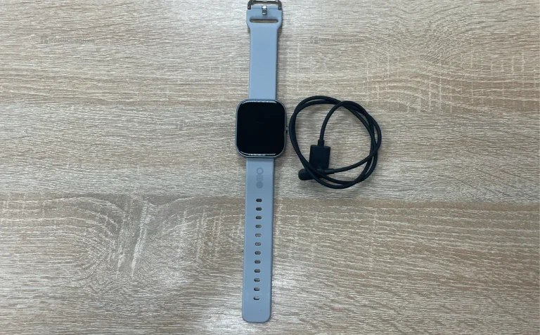 Часы  Nothing Watch Pro