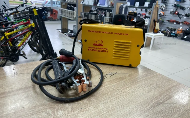 Сварочный Инвертор Бизон 205ПН-3