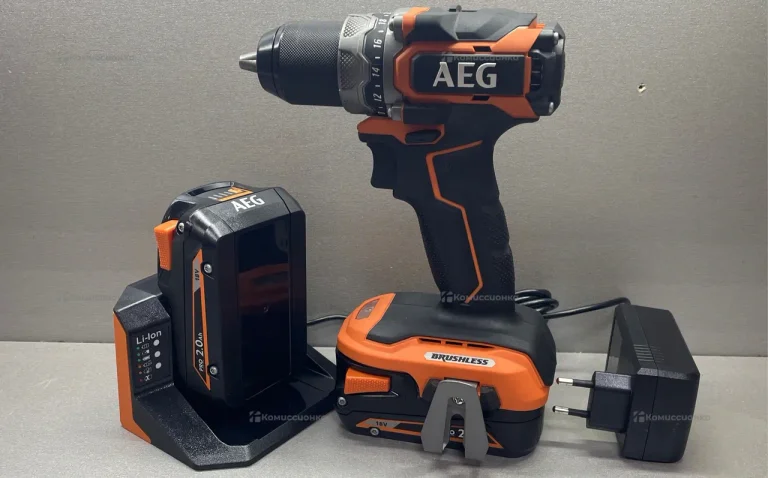Аккумуляторная дрель-шуруповерт AEG BS18SBL
