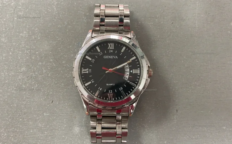 Часы  Geneva quartz