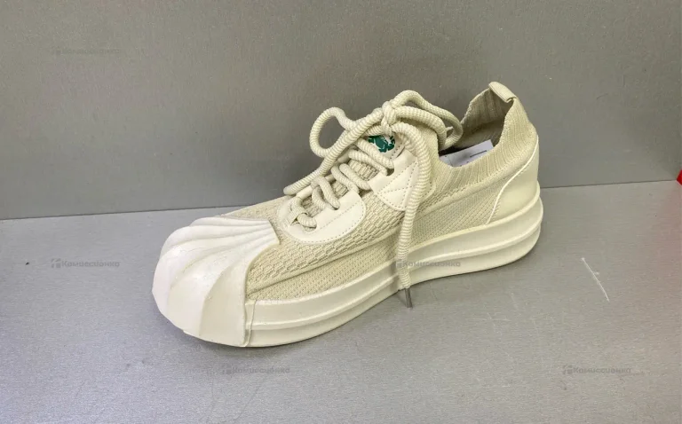 Кроссовки LaCoste 41р