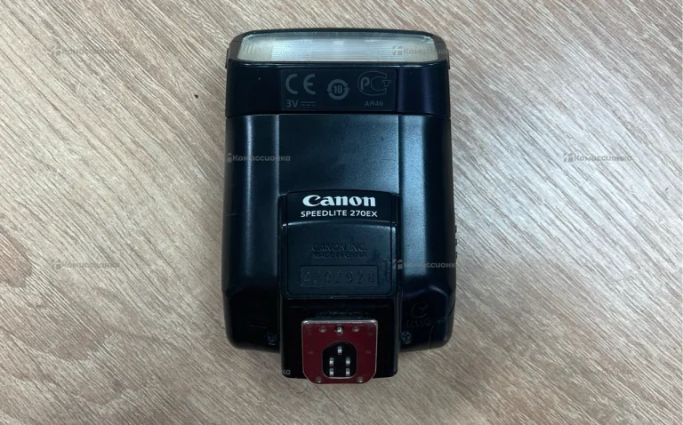 Вспышка Canon Speedlite 270EX