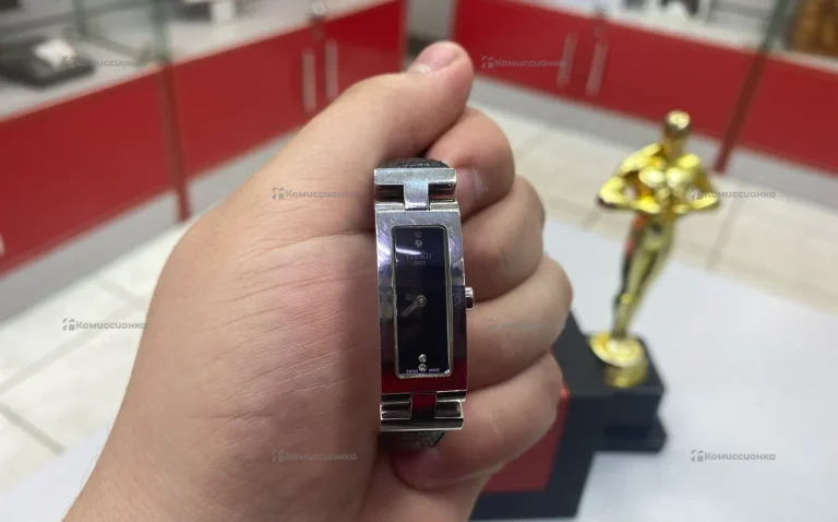 Часы женские «Tissot t58.1.225.56»