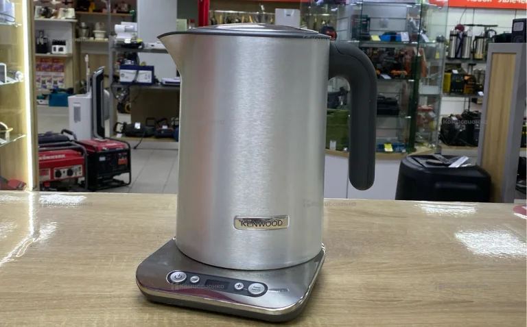 Чайник Kenwood SJM610