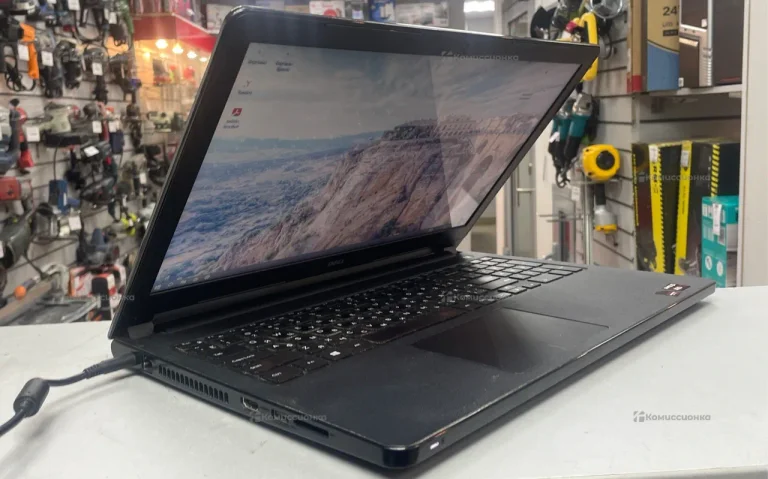 Ноутбук  dell inspiron 5555