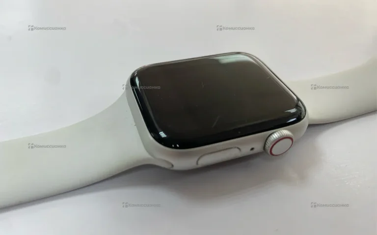 Часы  Apple Watch SE
