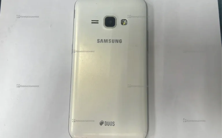 Samsung Galaxy J1 (2016) SM-J120F/DS 1/8 ГБ