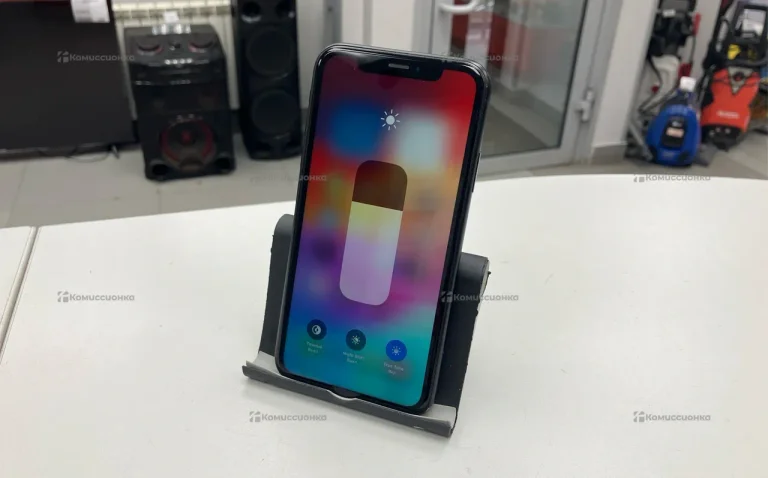 Apple iPhone XR 3/128 ГБ