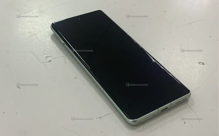 OnePlus Ace 3 Pro 12/256 ГБ