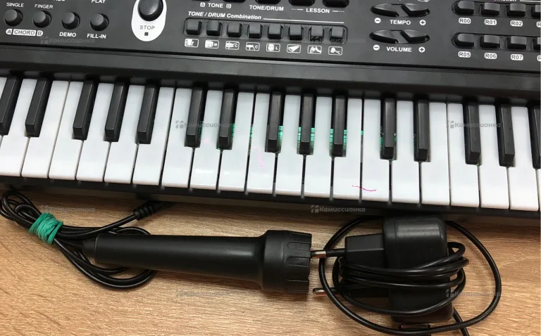 Синтезатор MQ-6106