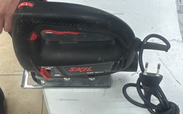 Лобзик Skil 4260