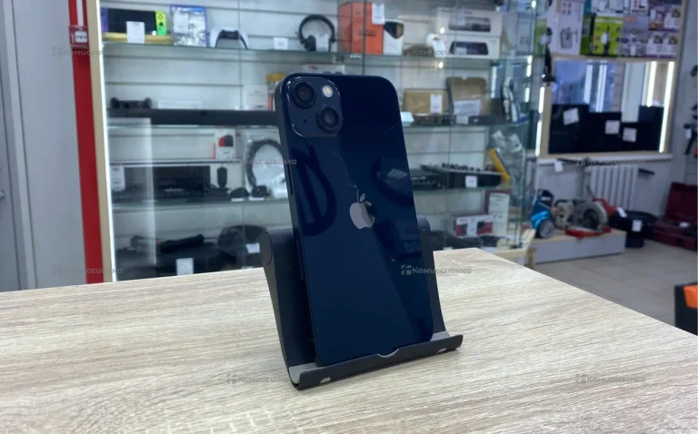 Apple iPhone 13 4/128 ГБ