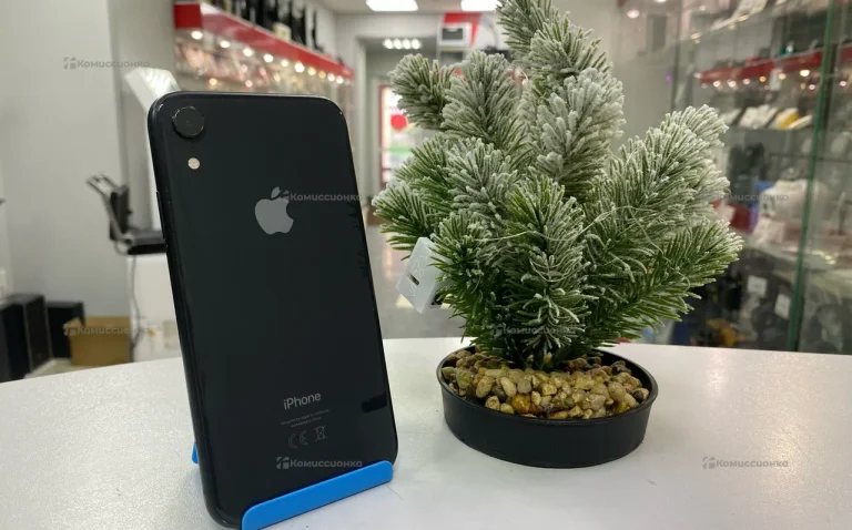 Apple iPhone XR 3/64 ГБ