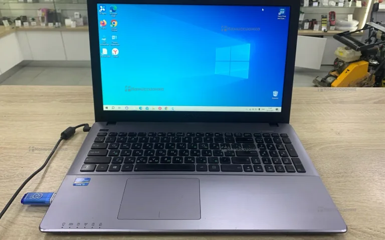 Ноутбук  ASUs