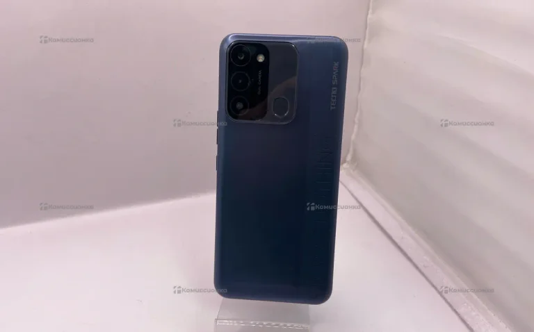 Tecno Spark 8C 4/64 ГБ