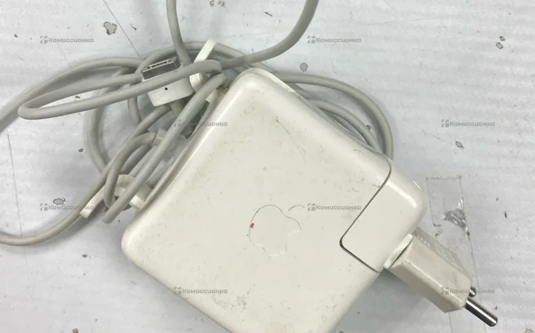 Ноутбук  MacBook Pro 13 2011