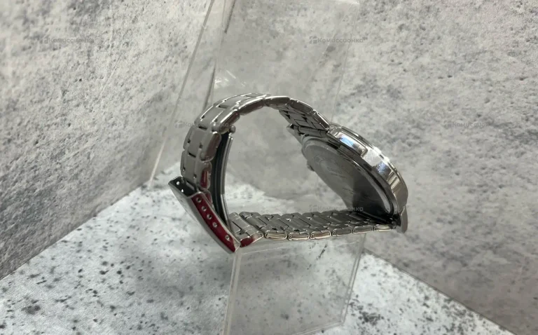 Часы Casio