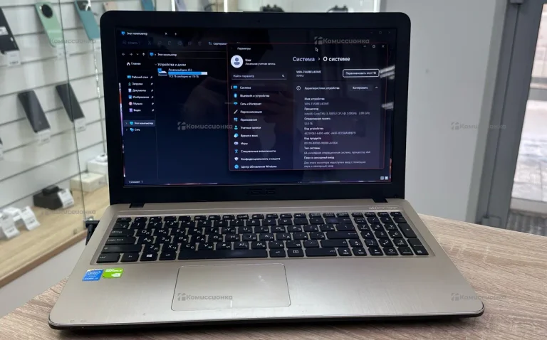 Ноутбук  asus vivobook i3-5005