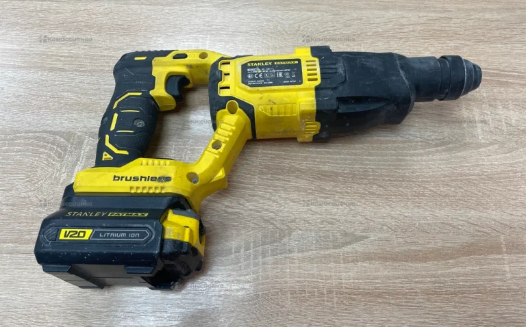 Перфоратор аккумуляторный Stanley Fatmax FMCD900