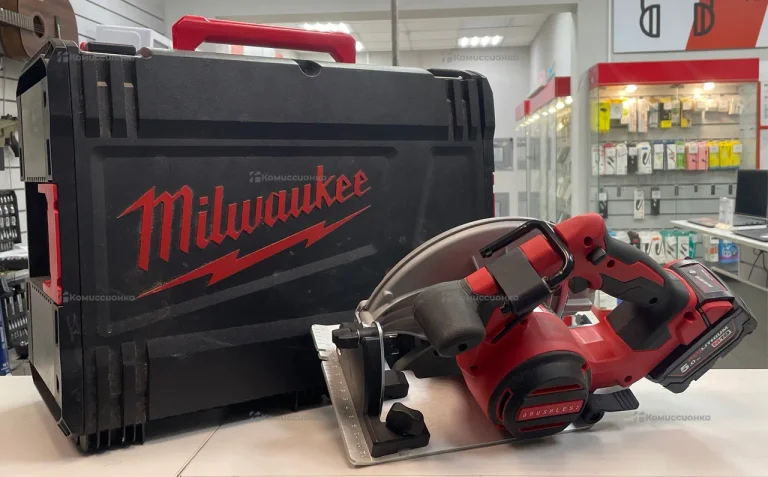 Аккумуляторная циркулярная пила M18 BLCS66-0X