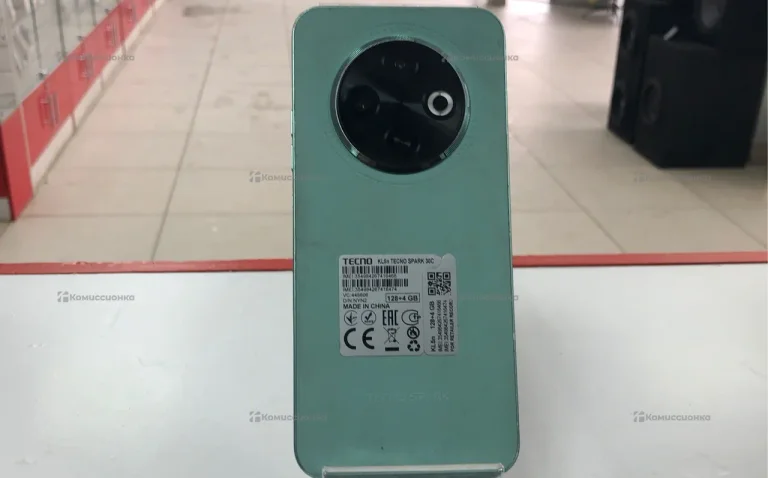 Tecno Spark 30C 4/128 ГБ