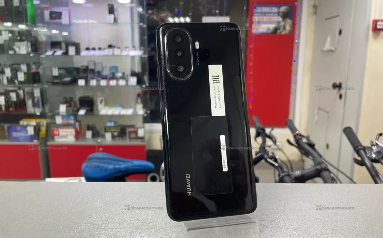 Huawei Nova Y70 4/128 ГБ