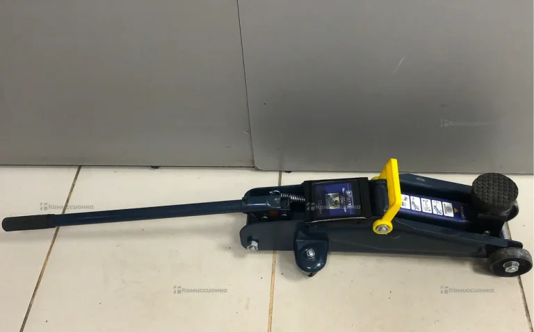 Домкрат подкатной biloxxi gtj2000