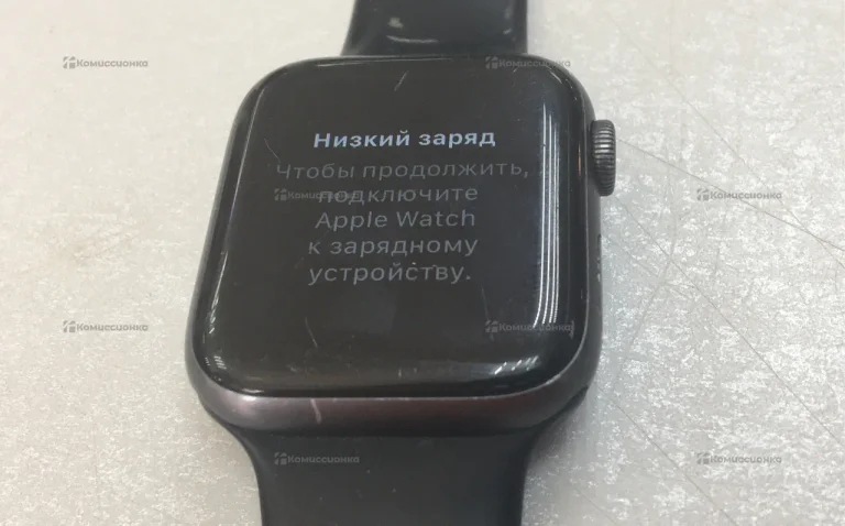Часы Apple Watch 4 44mm