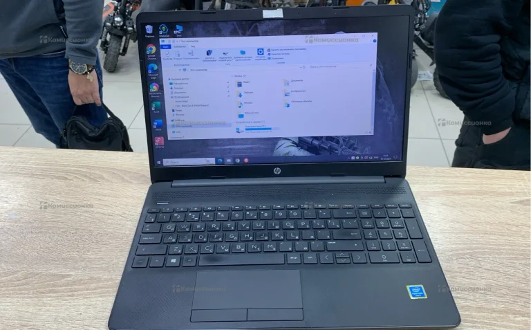 Ноутбук  HP Laptop 15