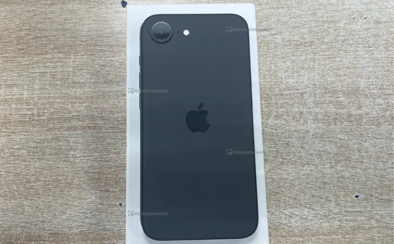 Apple iPhone 16e 8/128 ГБ