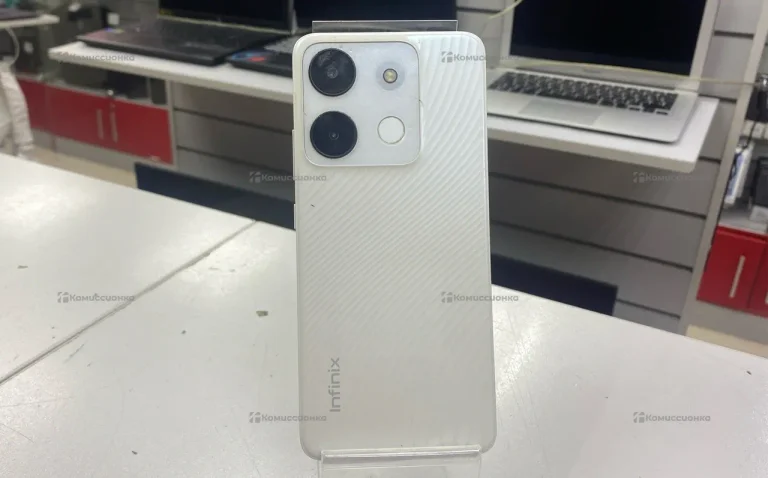 Infinix Smart 7 3/64 ГБ