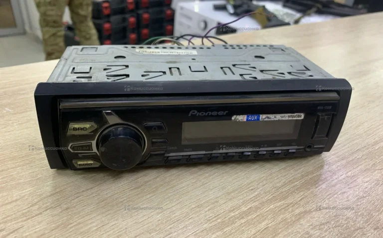 Автомагнитола  - Pioneer MVH-170UB