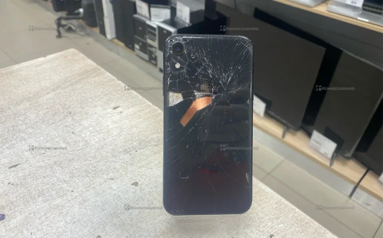 Apple iPhone XR 3/128 ГБ