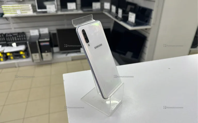 Samsung Galaxy A50 4/64 ГБ