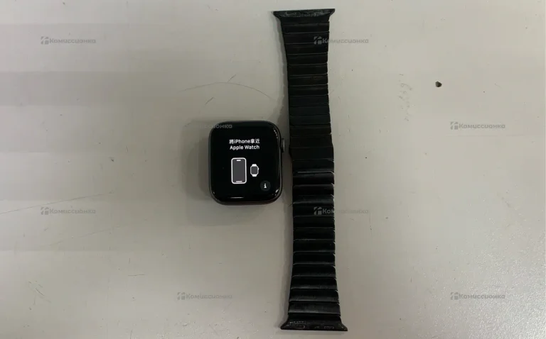 Часы  Apple Watch Series 4 44 mm