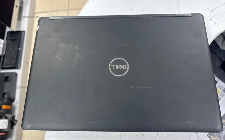 Ноутбук  Dell Latitude 5850