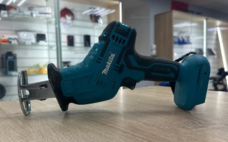 сабельная пила мини Makita