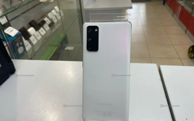 Samsung Galaxy S20 FE 6/128 ГБ