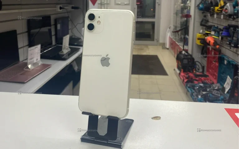 Apple iPhone 11 4/128 ГБ