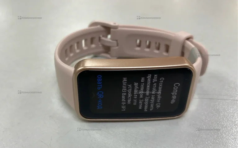 Часы  Huawei band 8