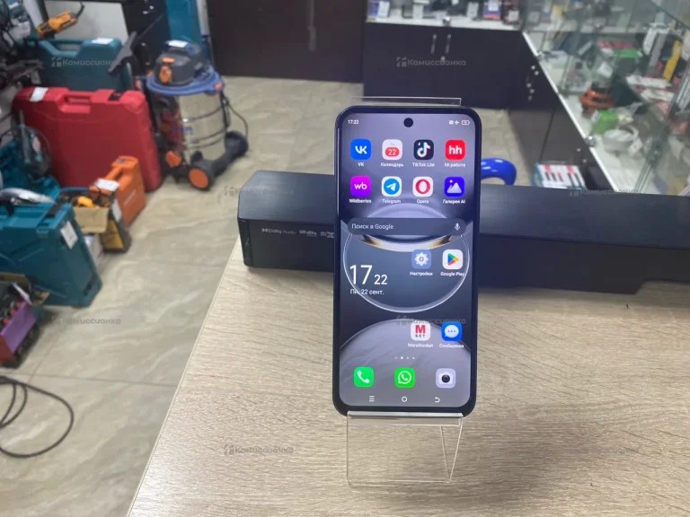 Tecno SPARK 30C 4/128 ГБ