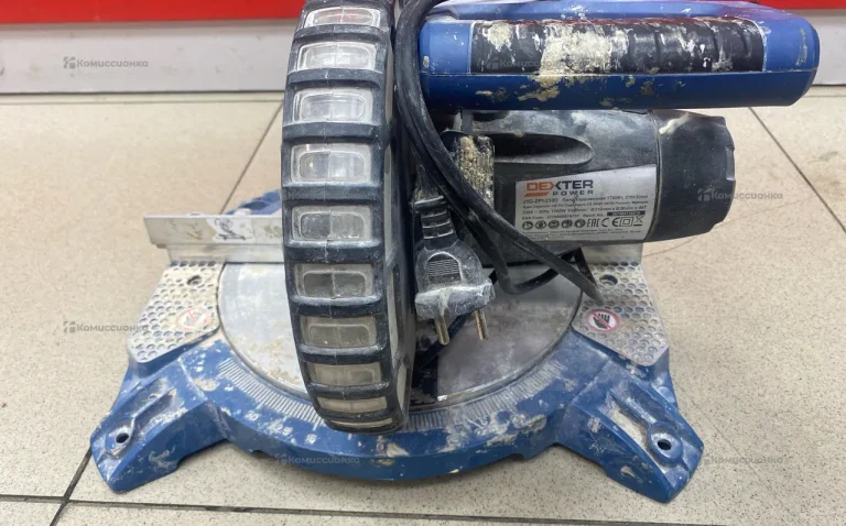 торцовочная пила Dexter j1g-zp1a-210d