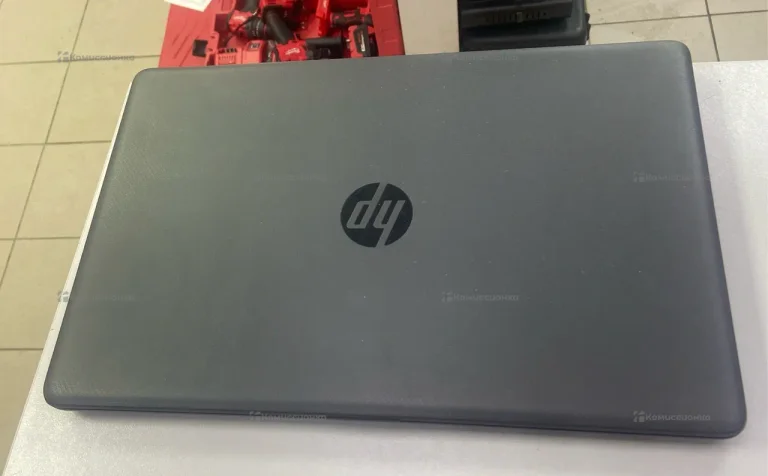 Ноутбук  HP 250 G7
