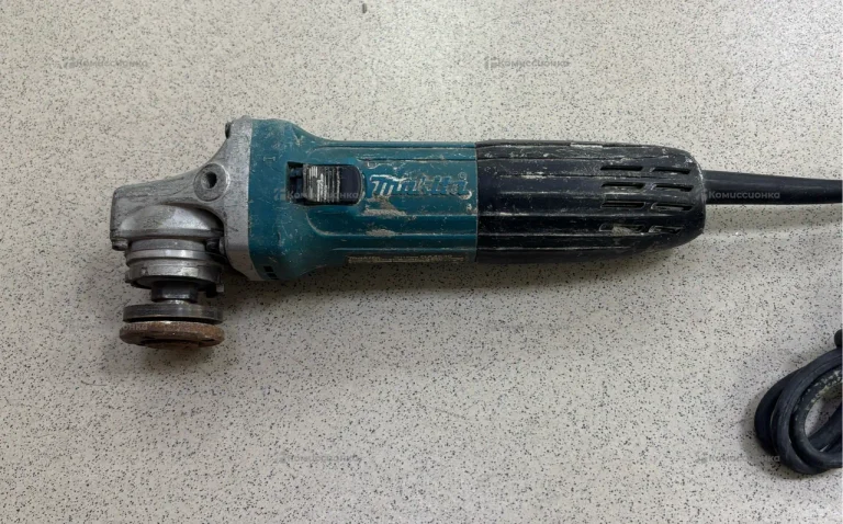 УШМ makita GA4530