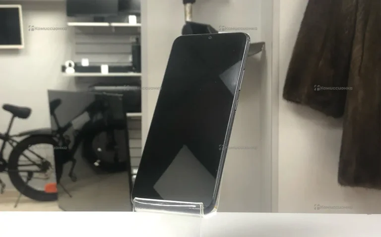 Realme C21 4/64 ГБ